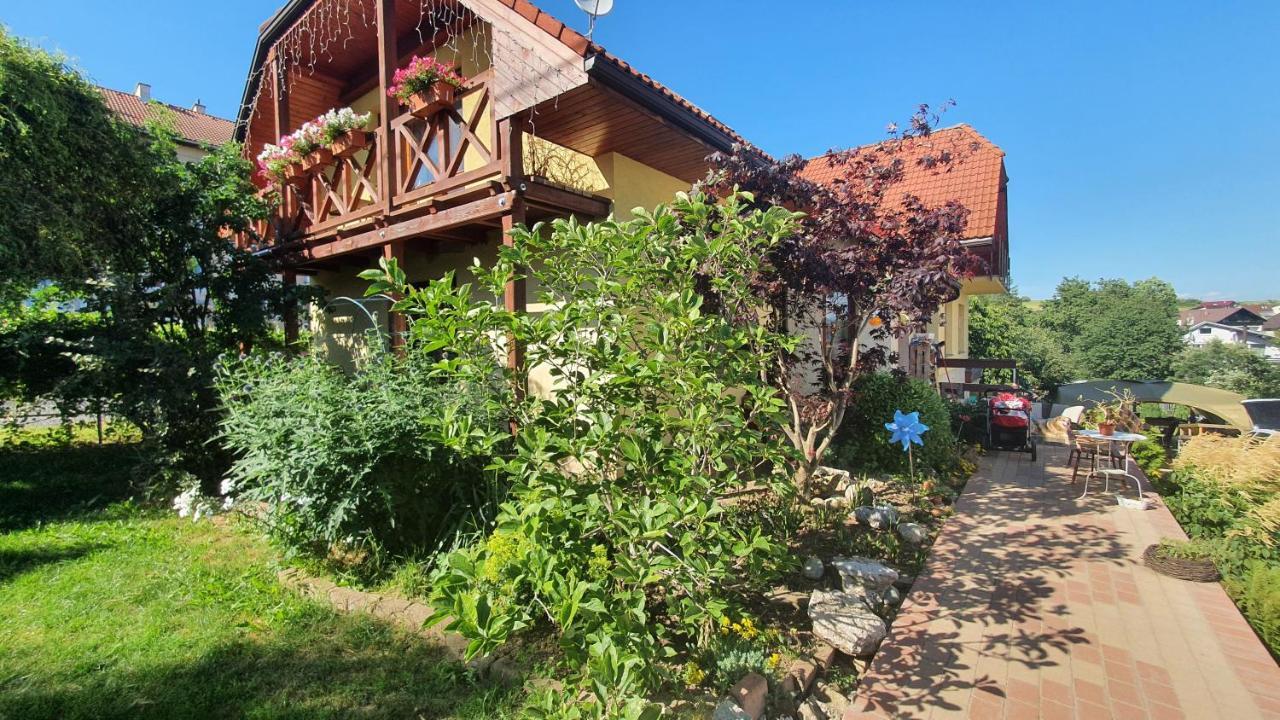 Ferienwohnung Privat Alma Nová Lesná Exterior foto